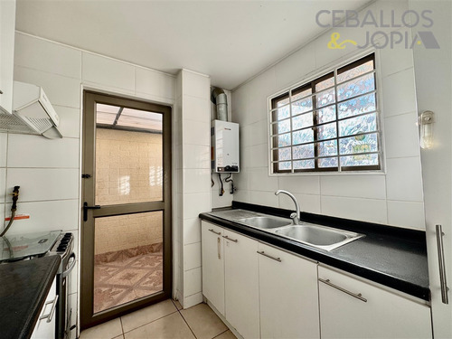Casa En Venta De 3 Dorm. En Villa Alemana