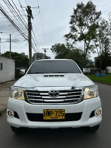 Toyota Hilux 2.5 Mt Diesel 4x2