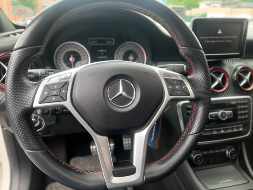 Imagen 11 de 17 de Mercedes Benz 250 Sport 2013