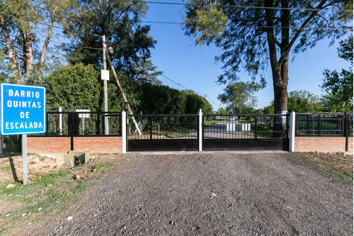 Venta/permuta Casa Quinta 4 Ambientes Con Pileta