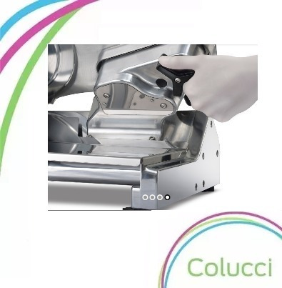 Imagen 4 de 5 de Cortadora De Fiambres Systel 330 Mm Cf330 Cuotas