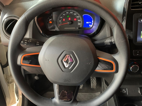 Renault Kwid Outsider 2020, Marfil, Con Service Oficial