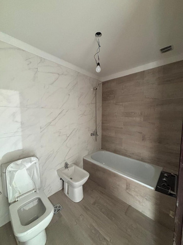 Venta 3 Ambientes Con Balcón Terraza Almagro