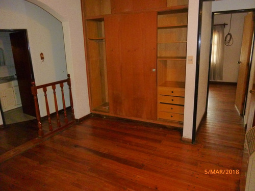 Imagen 11 de 21 de Chalet En Dos Plantas, Hurlingham