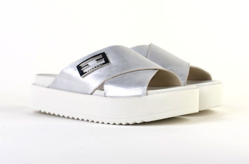 Imagen 4 de 8 de Zuecos Sandalias De Mujer De Cuero Kaleigh - Ferraro