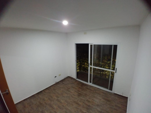 Imagen 4 de 10 de Departamento Con Renta- Chilavert