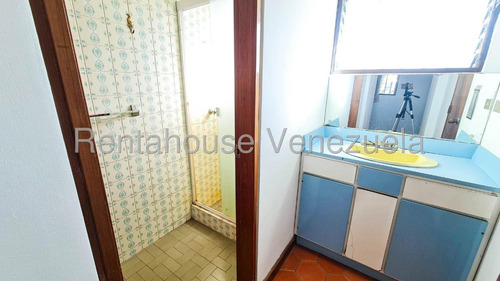 Casa En Venta En El Cafetal Calle Cerrada Casas En Caracas Angela Tochon