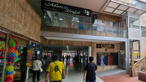Imagen 12 de 12 de Oficina Fresca Y Ventilada En Edificio Colseguros En Centro De Bucaramanga Piso 14 Recién Remodelada