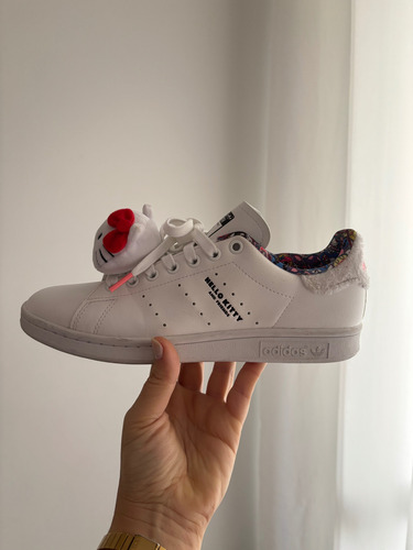 Tênis Adidas Stan Smith Hello Kitty (Usado)