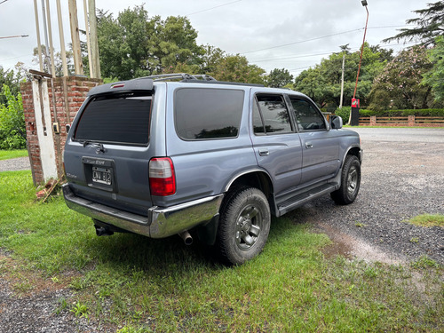 Toyota Hilux SW4 3.0 I Runner