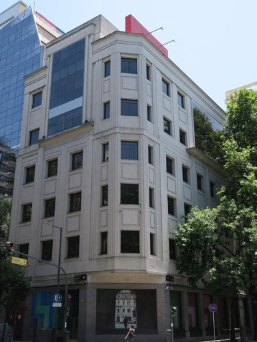 Imagen 1 de 12 de Edificio De Oficinas Plug And Play And Play