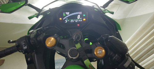 Moto Esportiva Zx4-r, 4 Cilindros, Boa Para Cidade E Estrada