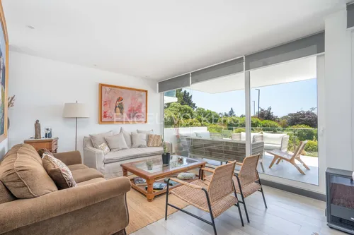 Venta Departamento Con Jardín En Marbella