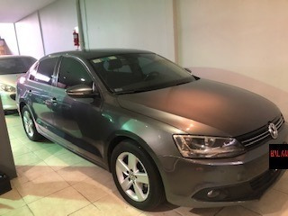 Volkswagen Vento 2.5 Luxury 170cv