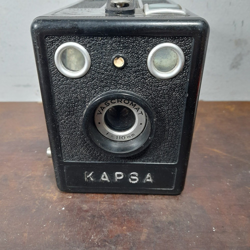 Imagem 2 de 9 de Câmera Fotográfica Kapsa Antiga Decorativa Sem Testar.