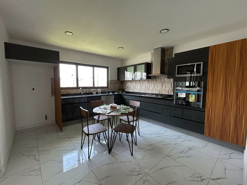 Fp Casa En Venta En Metepec A Con Salida Rápida A Cdmx Y La Estación Del Tren