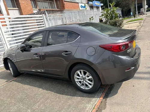 Mazda 3 2.0 Touring