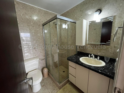 Espectacular Apartamento En Alquiler En La Alameda