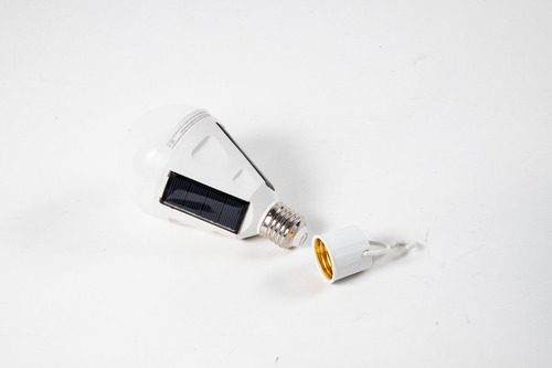 Foco Recargable Lampara Con Panel Solar 9w Adir 10724 Luz Blanco