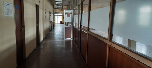 Imagen 3 de 5 de Oficina En Alquiler En Billinghurst