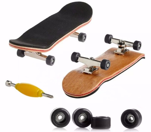 Fingerboard Skate Dedo Profissional Madeira Rolamento Preto