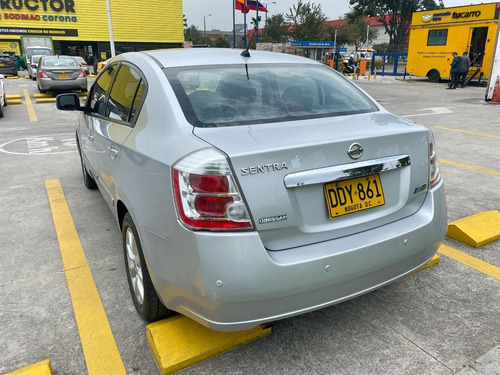 Imagen 6 de 25 de Nissan Sentra 2010