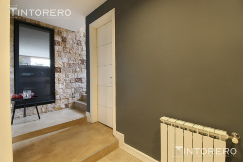 Casa En Venta En Barrio Privado Altos Del Sol. Financiación.