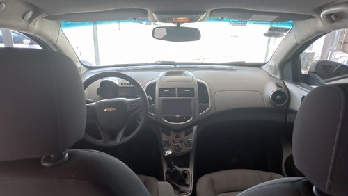 Imagen 9 de 10 de Chevrolet Sonic 2017 1.6 Lt