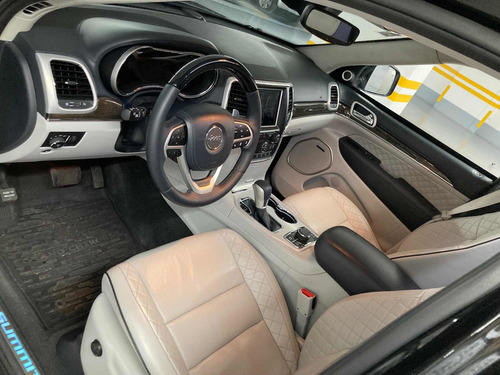 Imagen 10 de 15 de Jeep Grand Cherokee