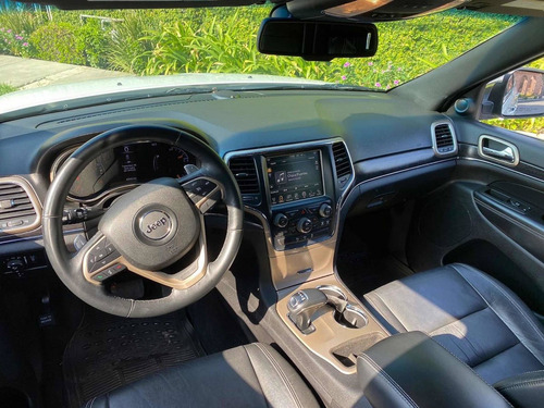 Imagen 8 de 10 de Jeep Grand Cherokee 2014 3.6 Limited V6 4x2 At