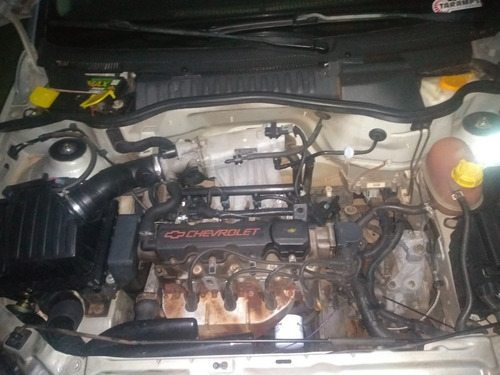 Chevrolet Corsa Sedan Joy 1.0 8v 2005