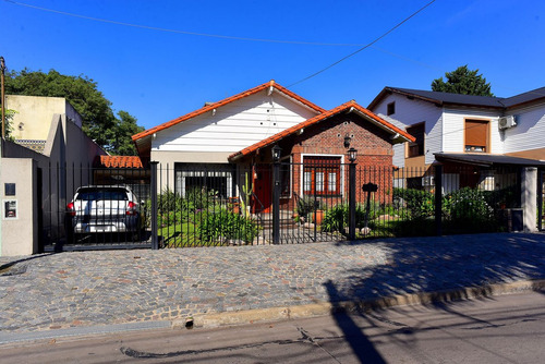 Venta Casa Castelar Norte 6 Amb Lote 650m