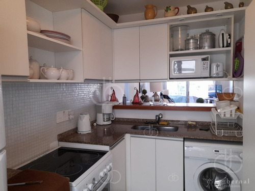 Imagen 5 de 23 de Punta Del Este , Mansa, Apartamento Con Servicios Y Bajos Costos Comunes-- Ref: 54644