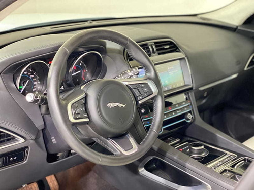 Imagem 6 de 8 de Jaguar F-pace 2.0 Turbo Diesel Prestige