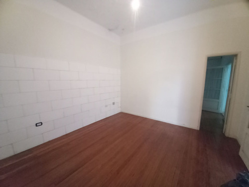 Venta Galpon Deposito Casa 5 Ambientes Mataderos