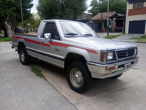 Mitsubishi L200 2.5 S/cab 4x4