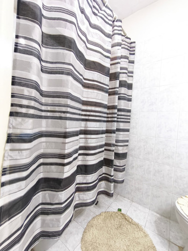 En Alquiler Apartamento Tipo Estudio En Los Mangos, Res. Minotaure Palace Luz Coelho