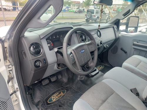 Imagen 6 de 13 de Ford F-350 2016