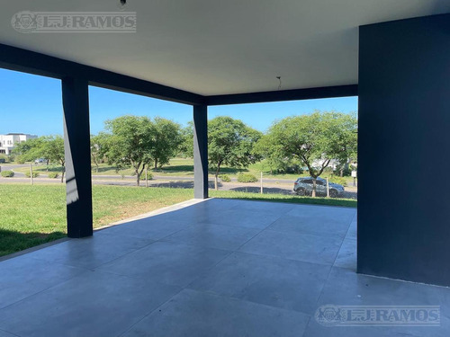 Casa A Estrenar En Venta Ubicada En Cul De Sac En Barrio Cerrado San Matias, Escobar - Pg