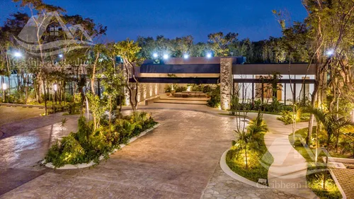 Casa En Venta En Playa Del Carmen Valenia