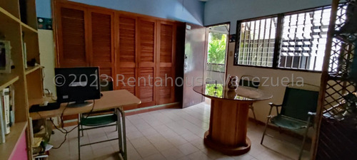 Stephany La Roche Casa En Alquiler En Colinas De Bello Monte Mls #23-32189