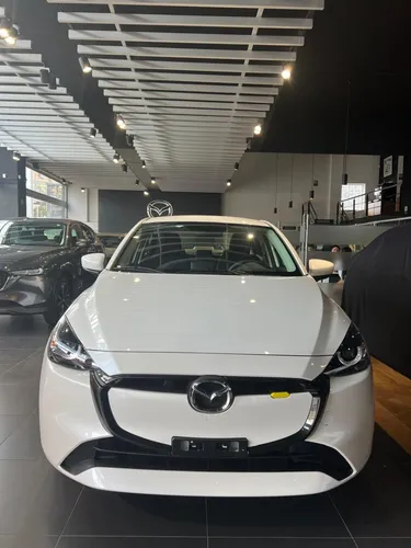 Mazda 2 Sedan Touring