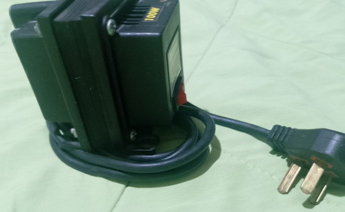 Transformador 220v-110v 100w (Usado)