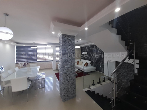 Townhouse En Venta Ubicado En Lomas Del Este Valencia Carabobo 23-30338, Eloisa Mejia