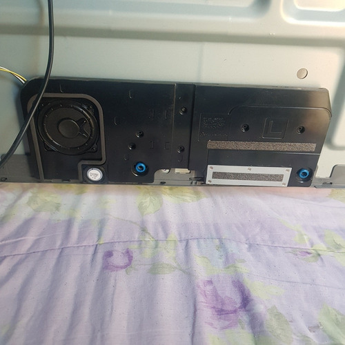 Imagem 7 de 8 de Vendo Peças Da Tv Samsung 65 Pol. Un65js8500g Leia O Anúncio