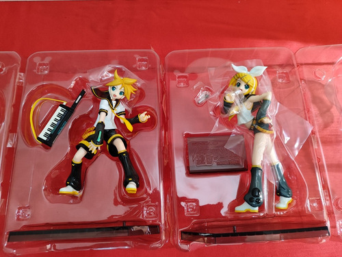 2 Figures Vocaloid - Kagamine Rin E Len (good Smile Company)