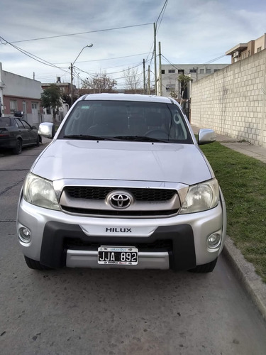 Toyota Hilux 2.5 Cab Doble 4x2