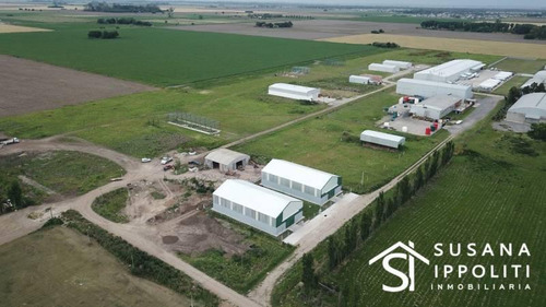 Fracción De Terreno En Venta Area Industrial Roldan De 2160m2