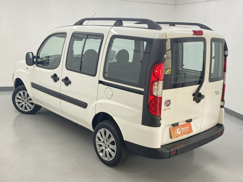 Fiat Doblò Doblo Essence 1.8 Flex 16v 5p