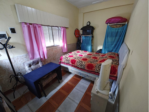 Casa En Venta En Isidro Casanova